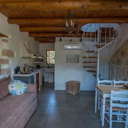 To Spiti Mas Appartement Soúgia Buitenkant foto
