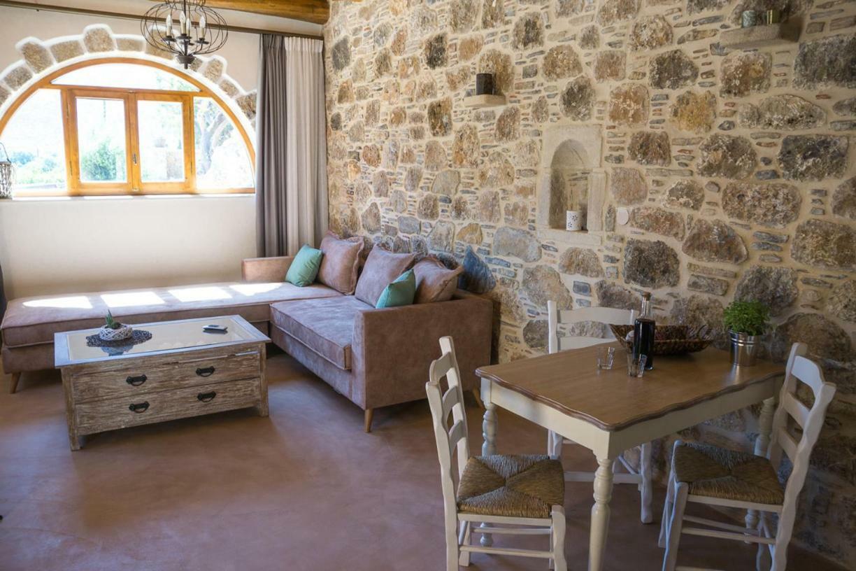 To Spiti Mas Appartement Soúgia Buitenkant foto